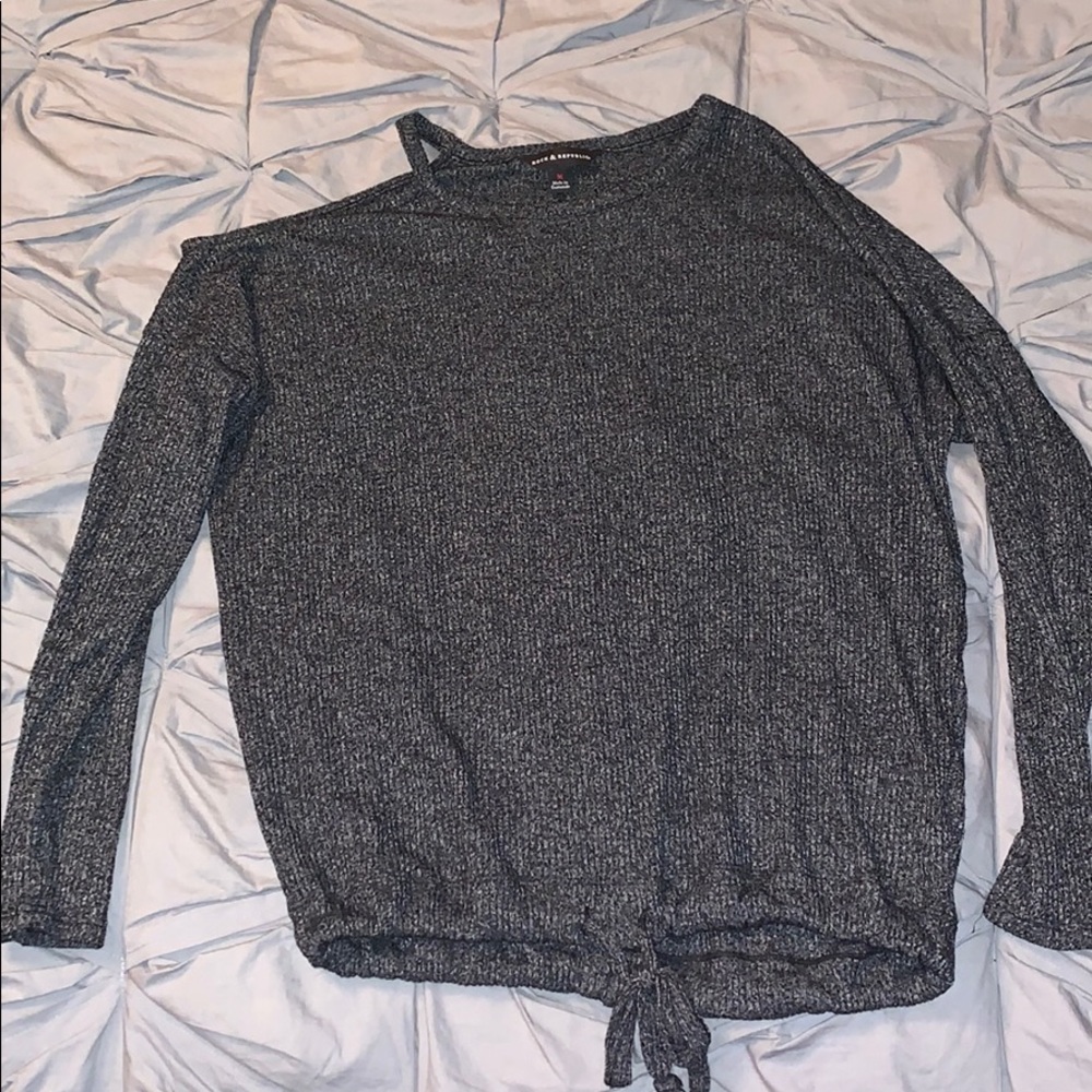 Dark Grey Cold Shoulder Senched Top